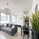 Apartment Un Cocon Paisible Avec Balneo Proche Centre Reims